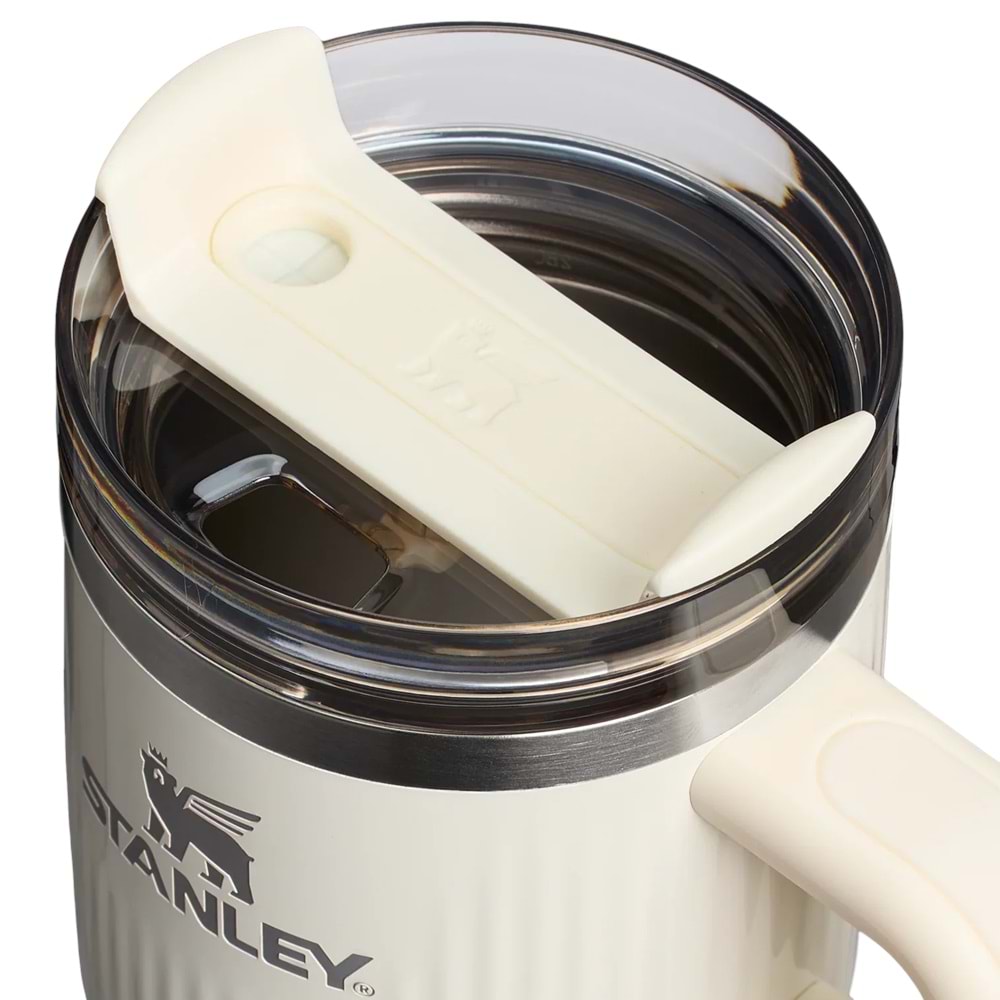 Stanley Quencher 20 Oz Flued Tumpler Cream