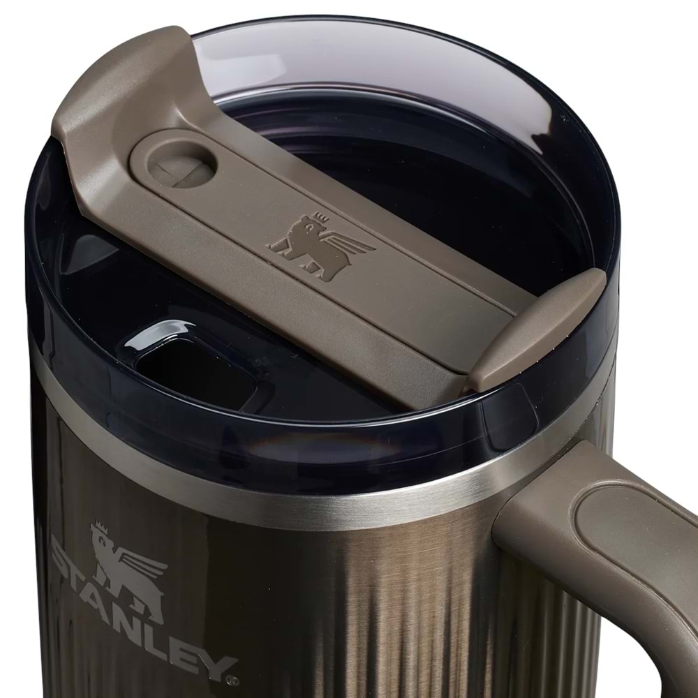 Stanley Quencher 40 Oz Fluted tumbler Gun Metal