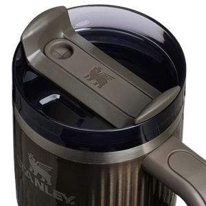 Stanley Quencher 20 Oz Flued Tumpler Gun metal