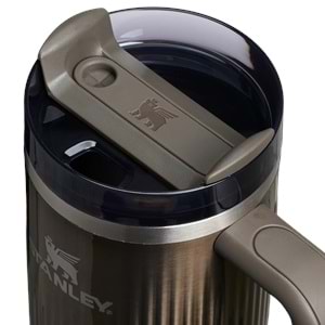 Stanley Quencher 30 Oz Fluted GUN METAL